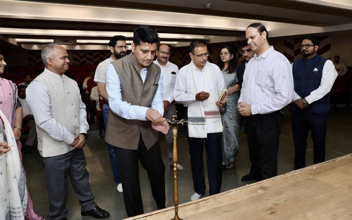 Lamp lighting ceremony — CSR Synergies 2026